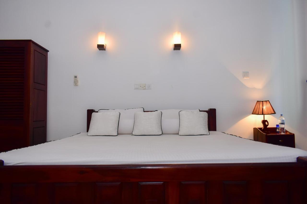 Minuri Villa ฮิกคาดูวา ภายนอก รูปภาพ